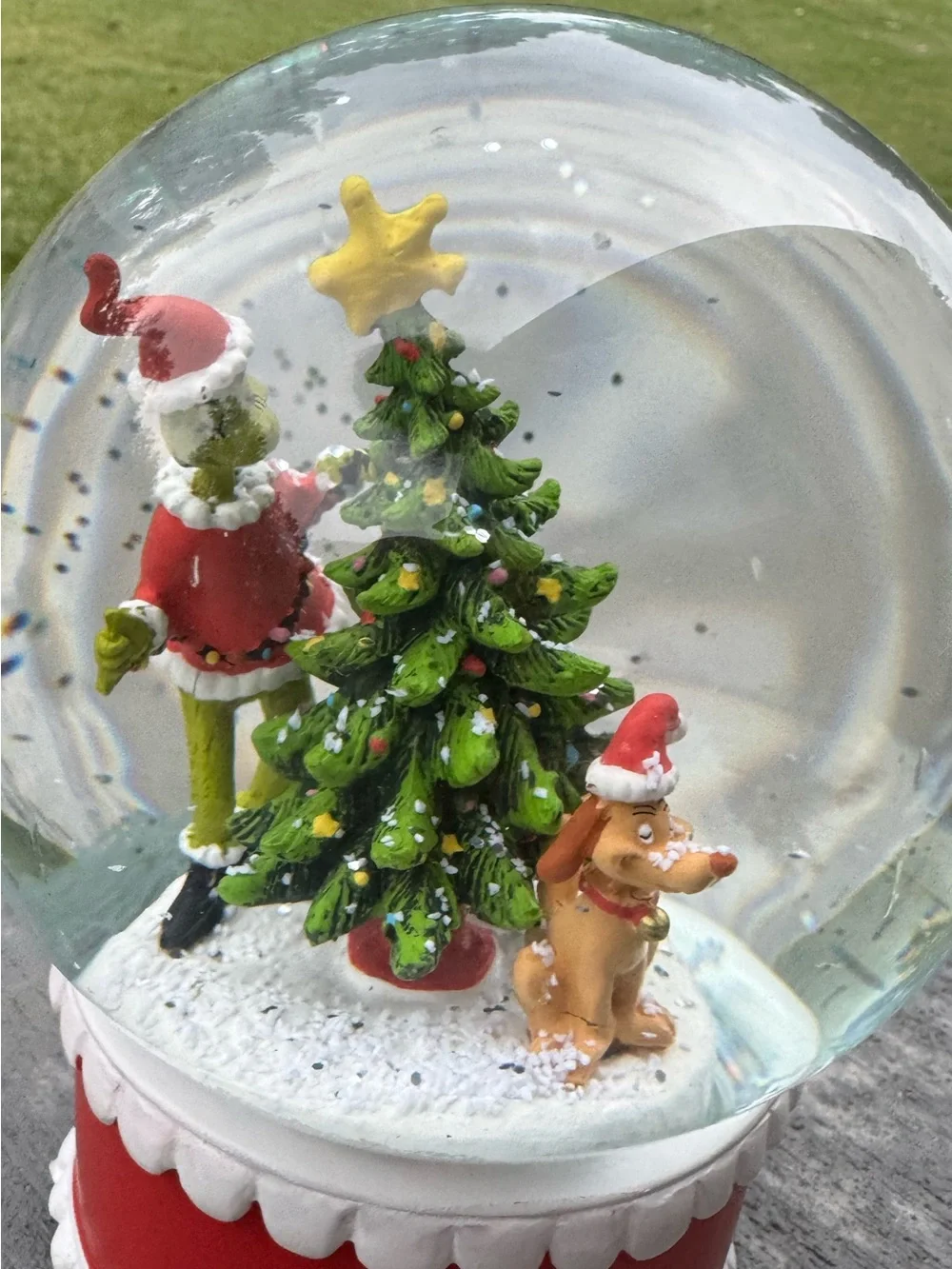 Dr. Seuss's The Grinch™ Light-Up Snow Globe set of 2